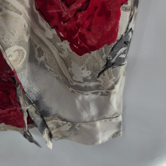 Additions by Chico's Cream Gray Red Roses Button Down Long Sleeved Shirt 0/XS - Picture 4 of 11